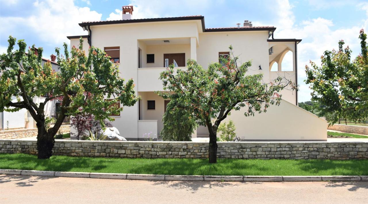 Apartmani Diana Novigrad  Exterior photo