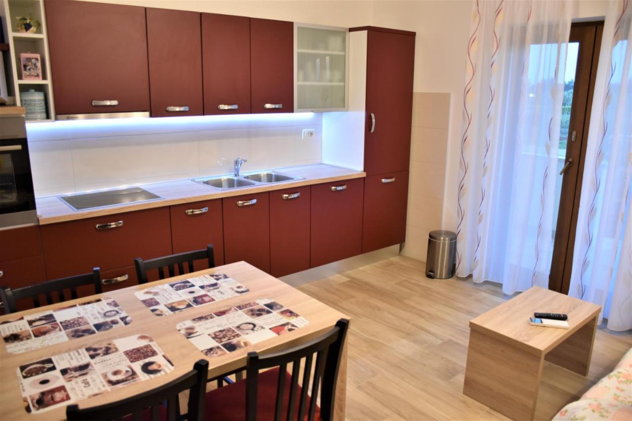 Apartmani Diana Novigrad  Exterior photo